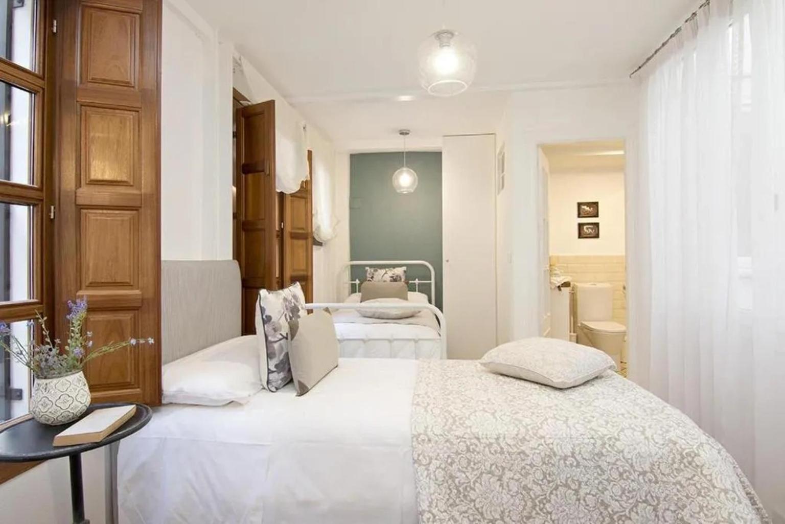 Apartamentos La Tona Puerta Elvira Centro Ciudad Grenada Zewnętrze zdjęcie